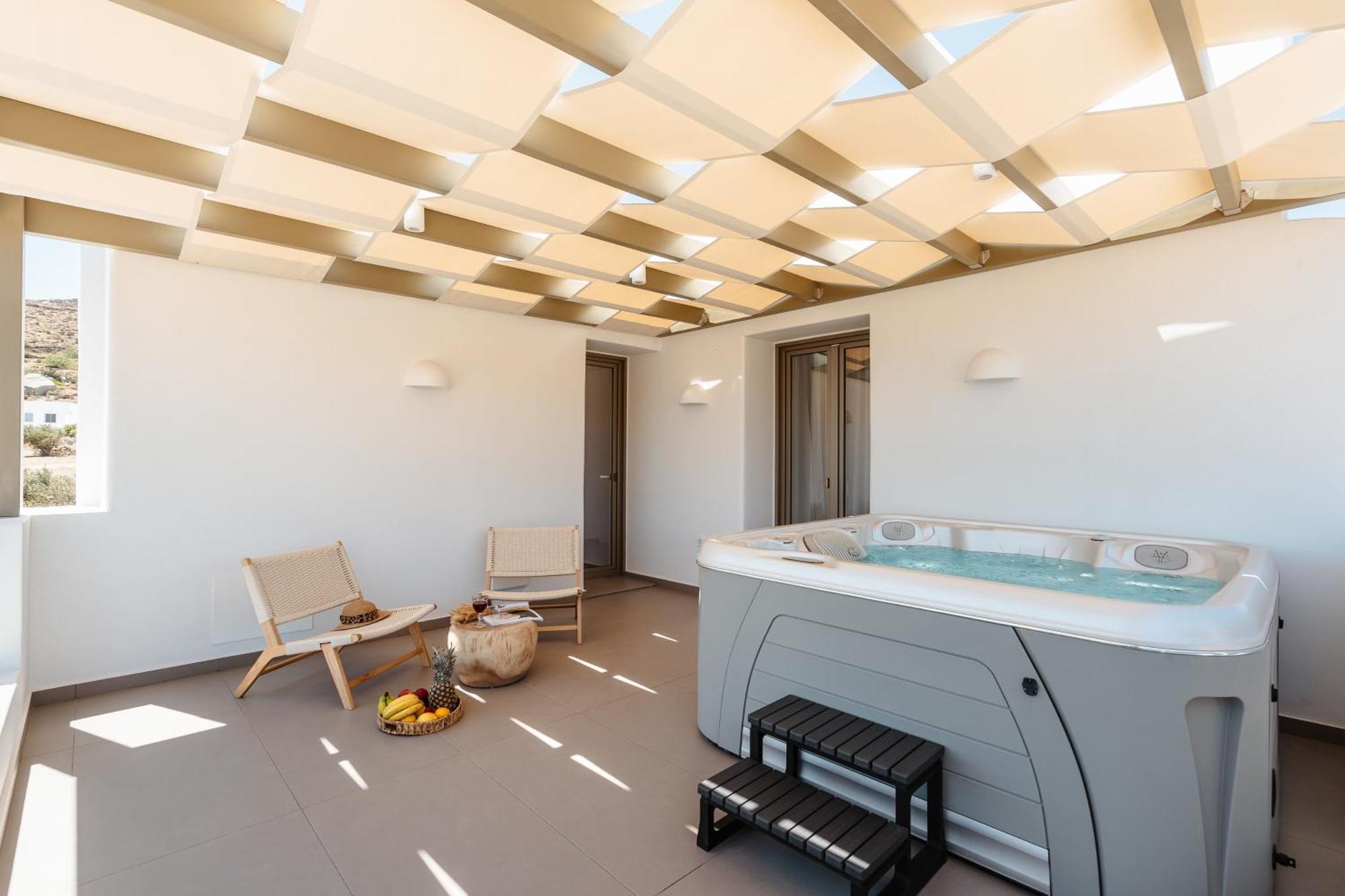 Villa Thalelion 3 Bedroom With Private Pool And Jacuzzi Naxos City