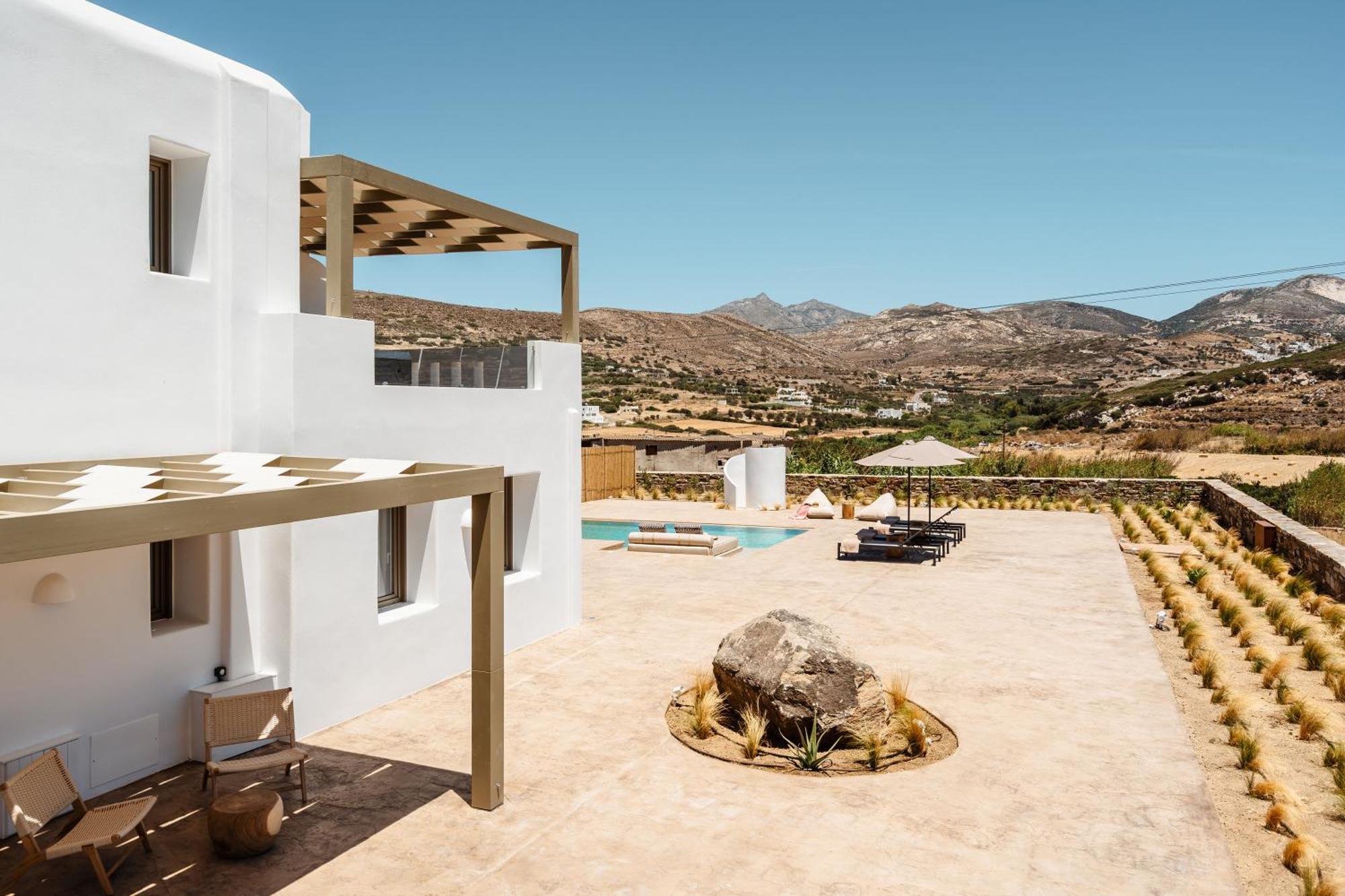 Thalelion 3 Bedroom With Private Pool And Jacuzzi Naxos City