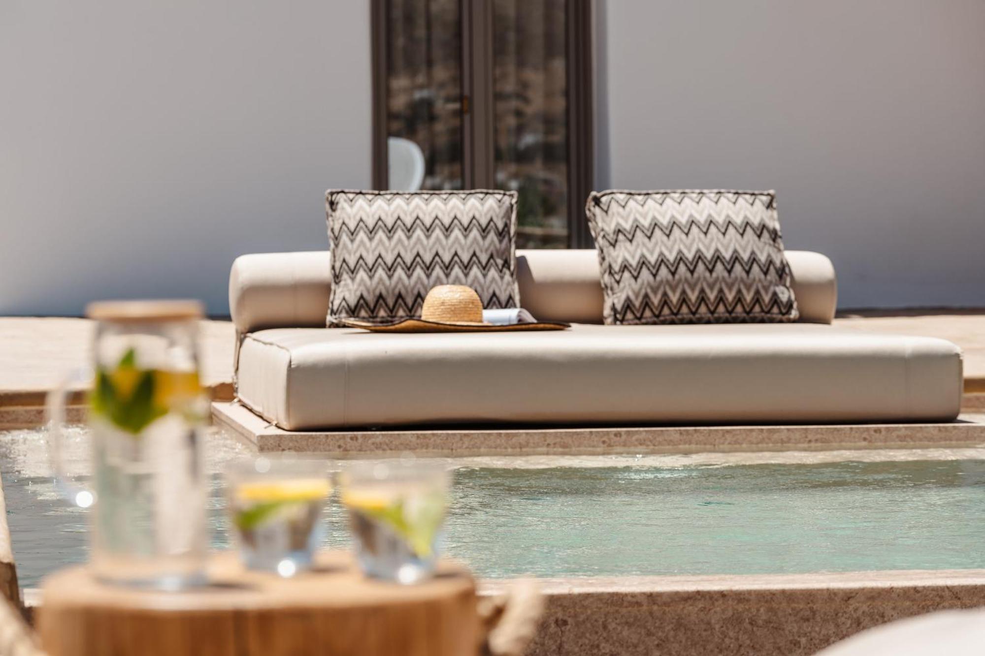 Thalelion 3 Bedroom With Private Pool And Jacuzzi * Naxos City