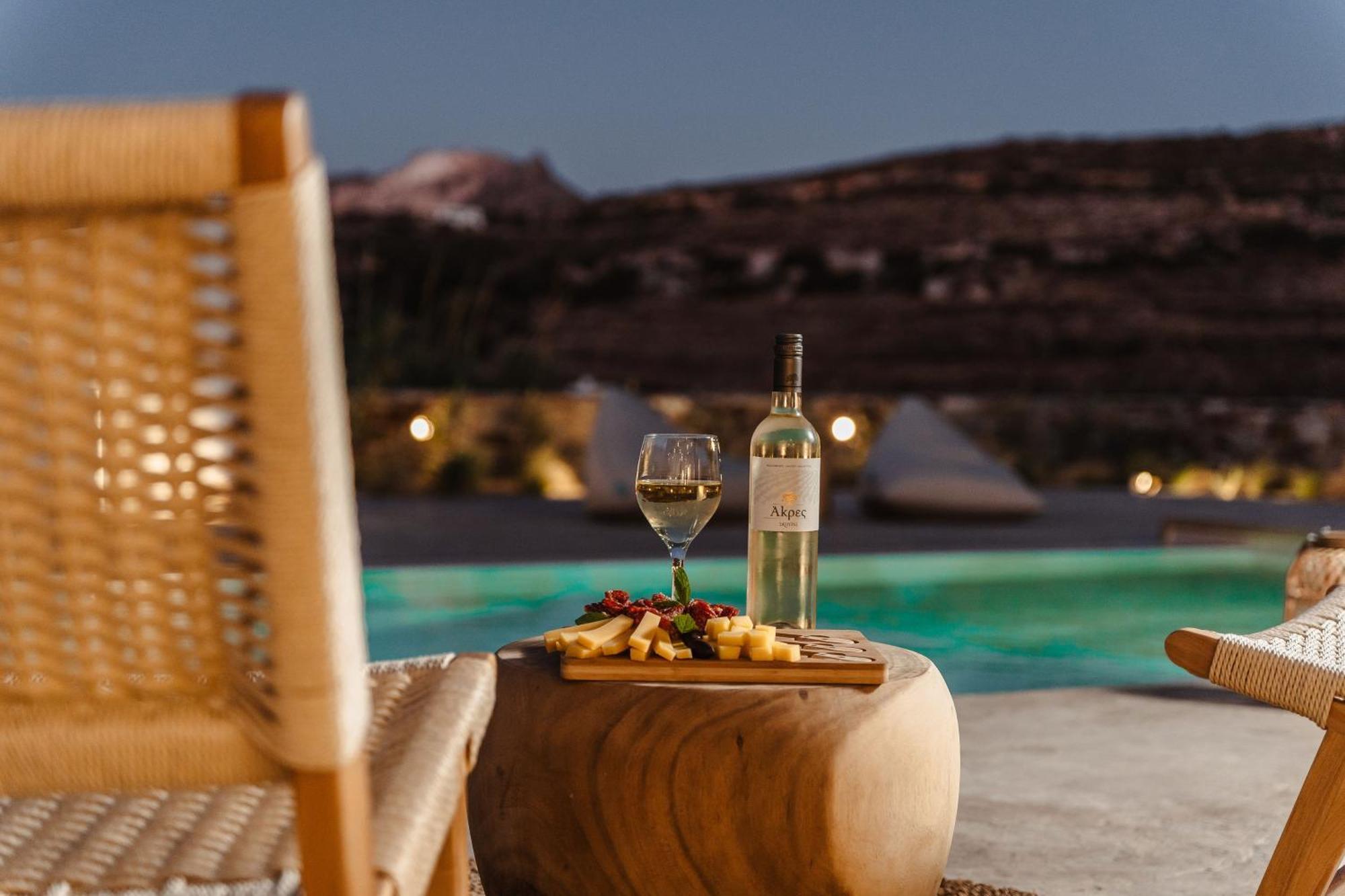 Thalelion 3 Bedroom With Private Pool And Jacuzzi Naxos City