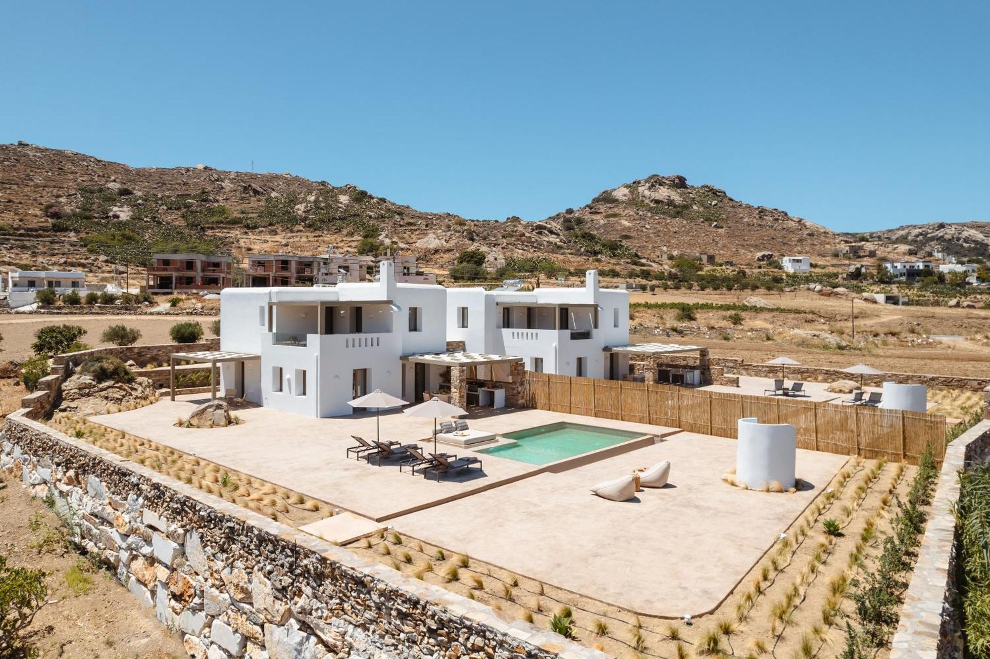 Thalelion 3 Bedroom With Private Pool And Jacuzzi Naxos City